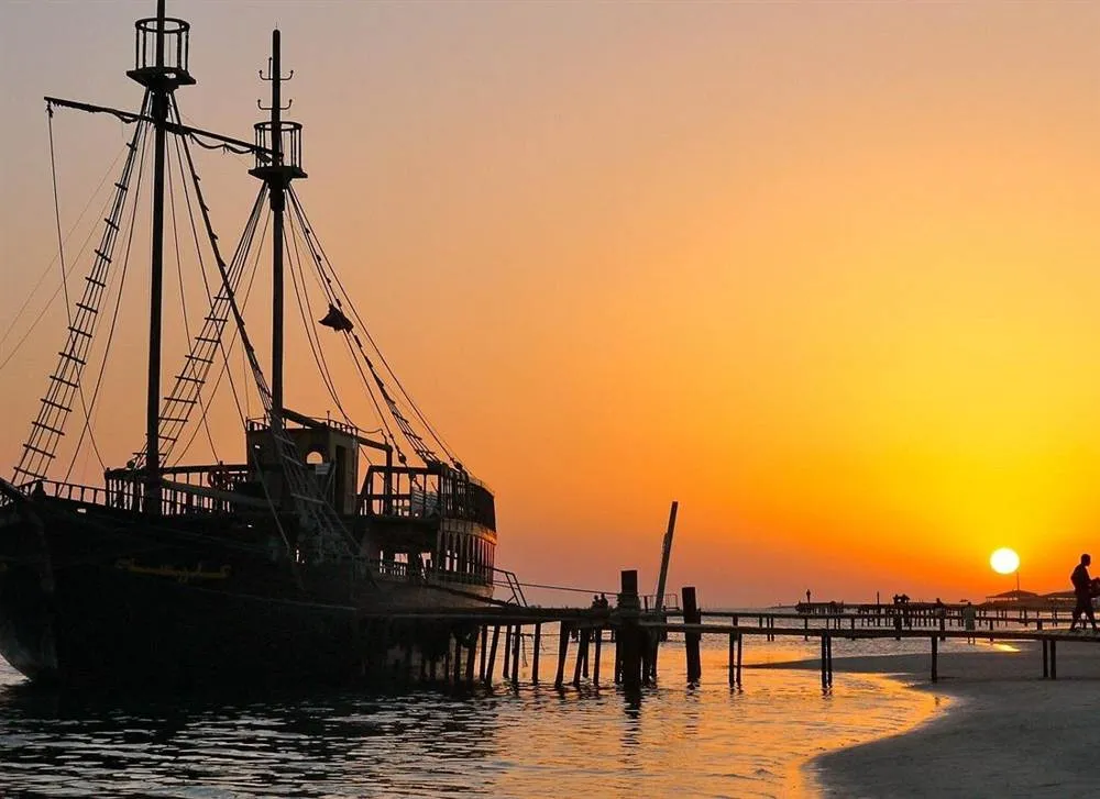 Bateau pirate île aux flamants roses
